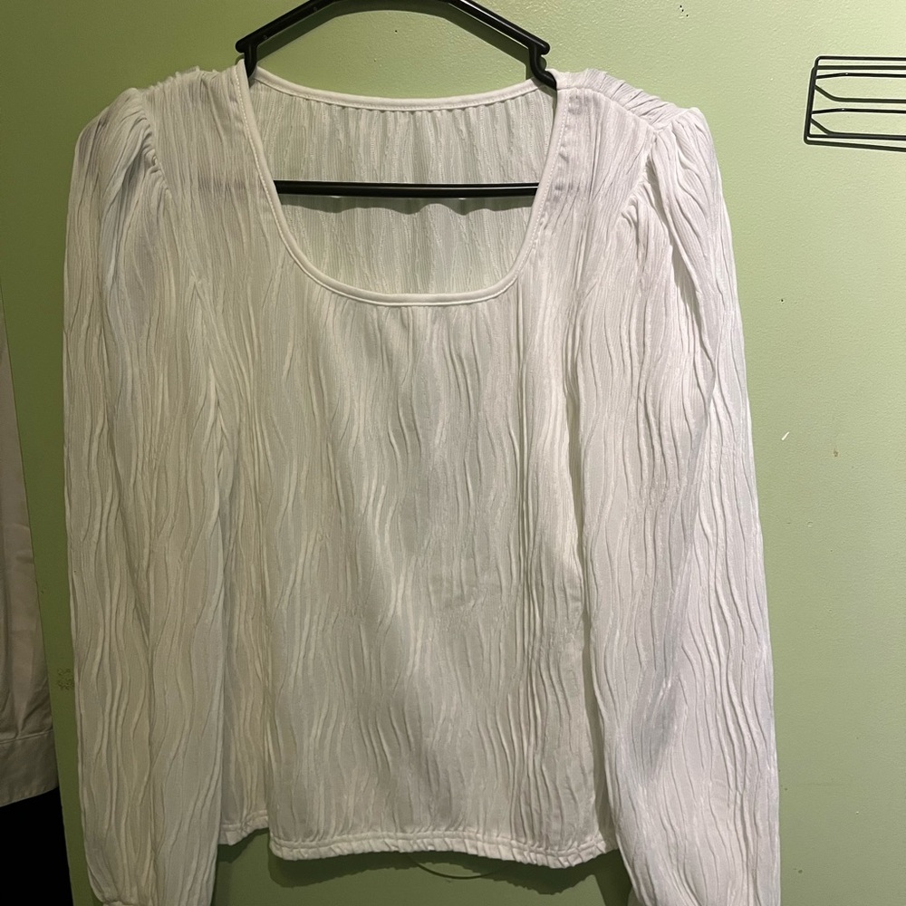 White textured long sleeve blouse
